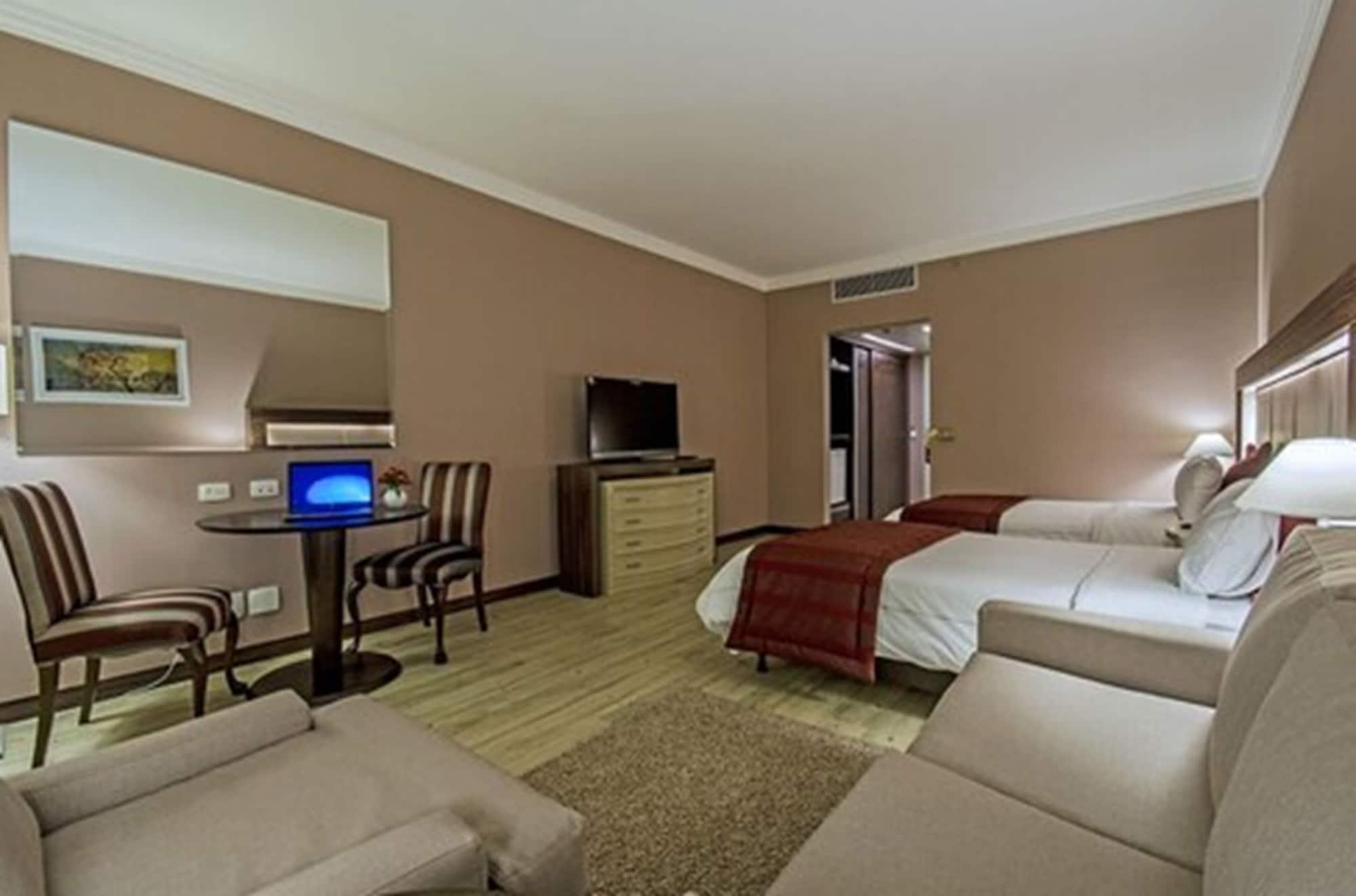 Hotel Transamerica ساو باولو المظهر الخارجي الصورة A room at the hotel