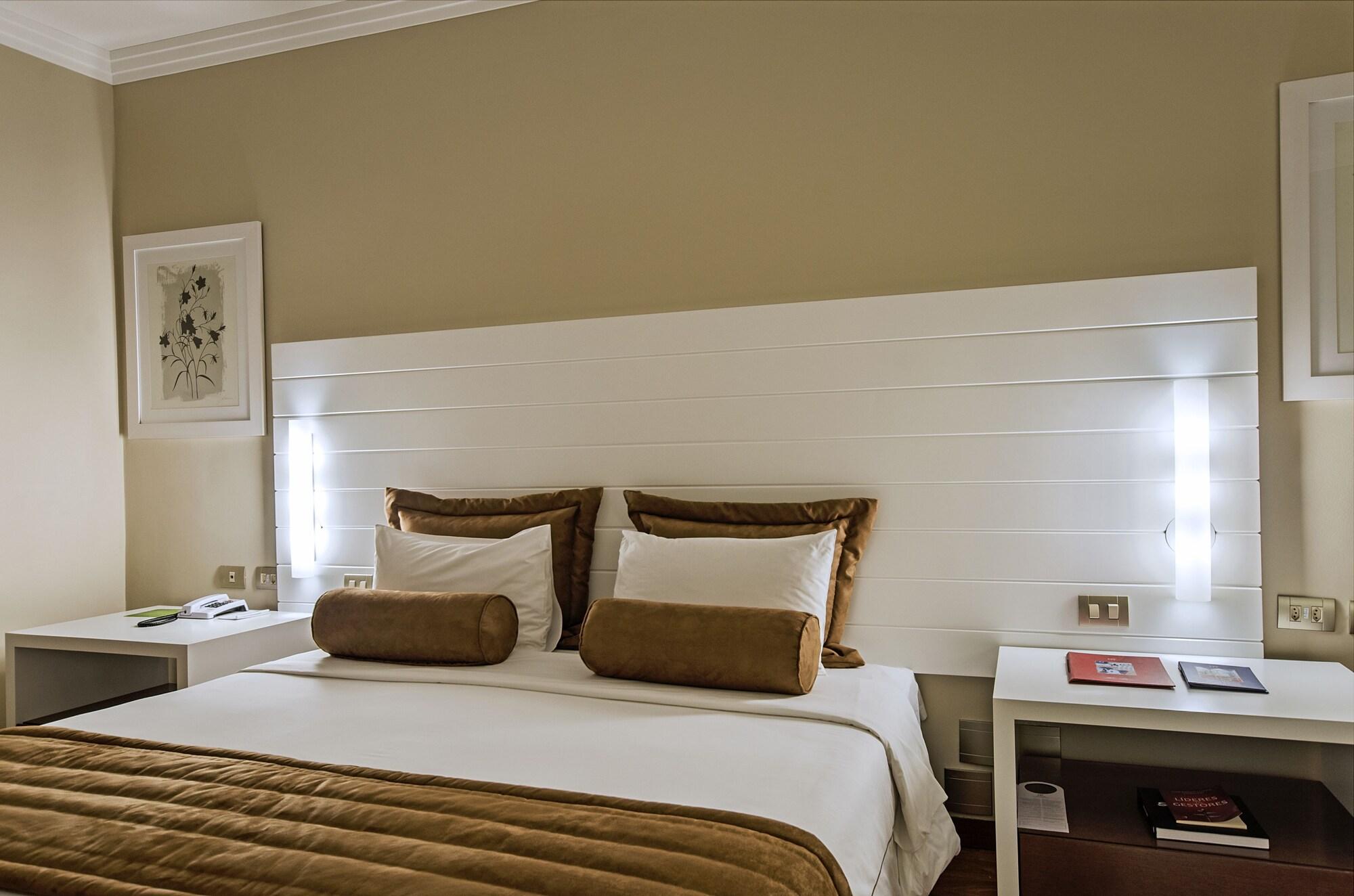 Hotel Transamerica ساو باولو المظهر الخارجي الصورة A bedroom at the hotel